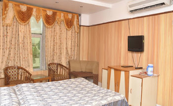 Hotel Inder Prasth Jalandhar Exterior photo